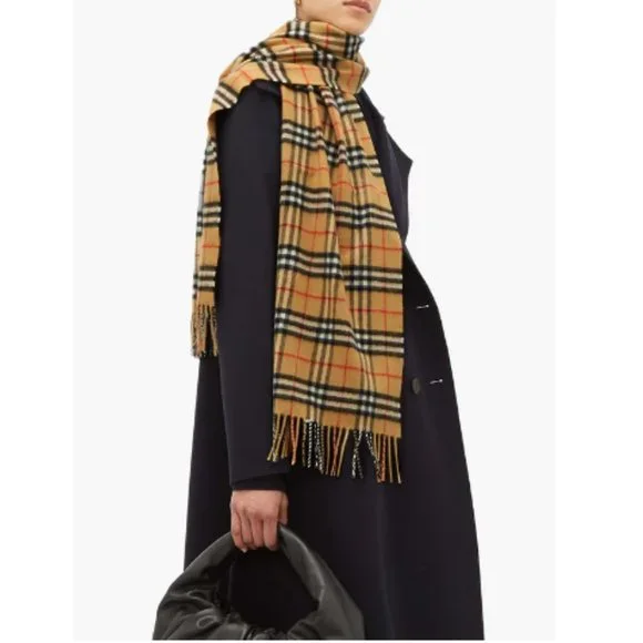 Burberry Vintage Check Brushed-Cashmere Scarf - Picture 1 of 14